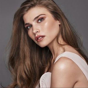 Meet your Posher, Jillian